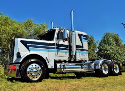 The rig features a Big Cam 400 Cummins, overhauled by the original owner, under the hood with an 18-speed transmission, 3:90 Rockwell rears and the “Las Vegas” stripe, Bates says.
