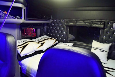 Rob Hallahan Chi Town Large Cars Interior 2018 10 23 11 48