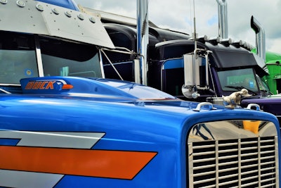 The Duck Hood 2018 10 25 15 00