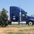Wayne-Gordon-Central-Hauling-tractor-by-Magnolia-2018-10-24-10-21