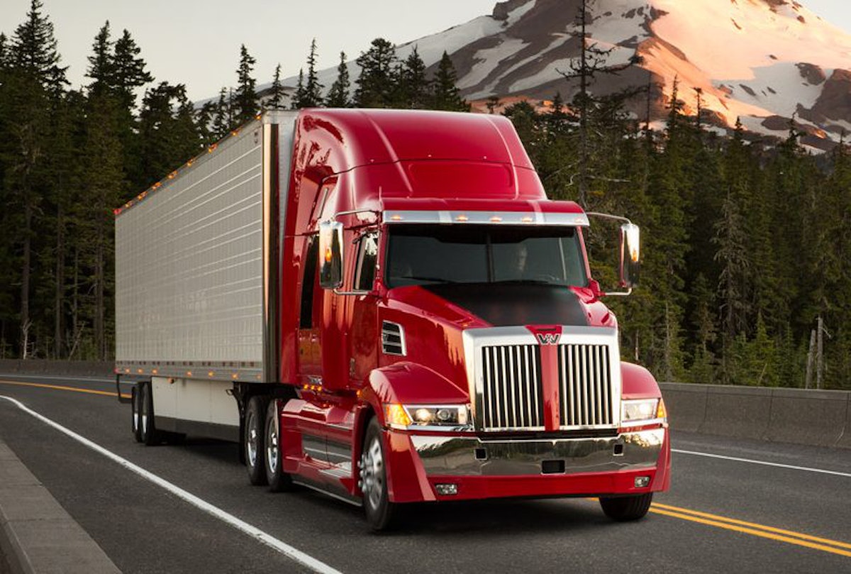 Daimler recalls 600 Freightliner, Western Star trucks over