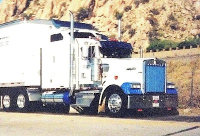 1999 W 900 L