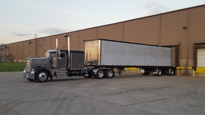 The app facilitates precise on-the-road scheduling, taking into account available hours of service.
