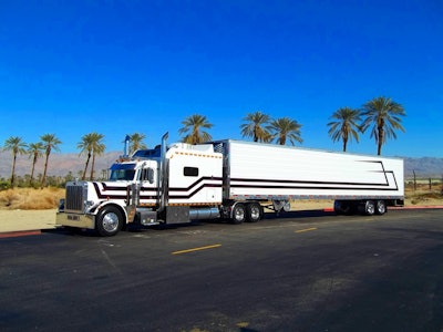 Michael Castaldi’s 2003 Peterbilt 379 Paradise Express