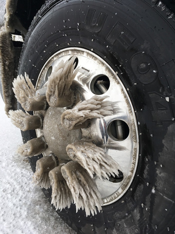 Road Wings
