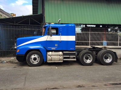 freightliner tractor head