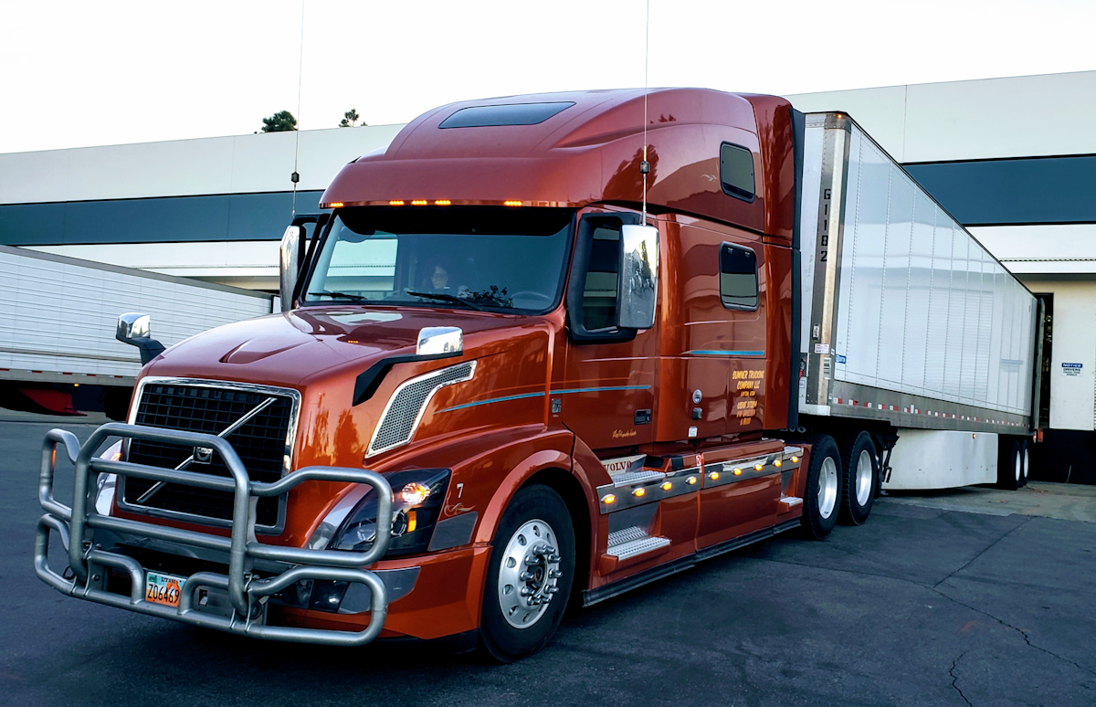 John and Andrea Sumner’s 2016 Volvo VNL 780 | Overdrive