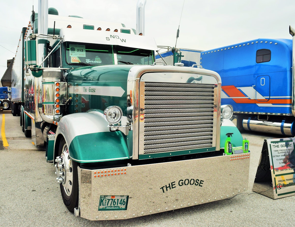 Freightliner Classic XL