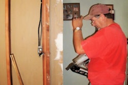 gary-with-air-nail-gun-2018-11-05-09-20