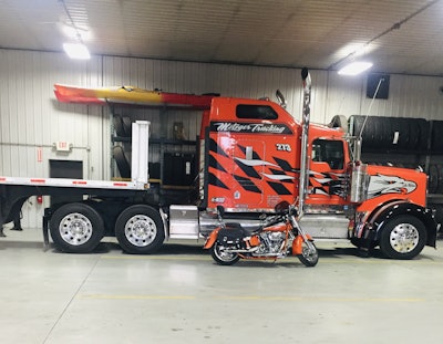 8 D4602 F4 4 A3 B 48 F5 B4 Fb 243 E87 C02 F98