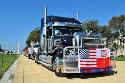 Stetz’ Freightliner is a 2007-model Coronado powered by a 500-hp Detroit engine.