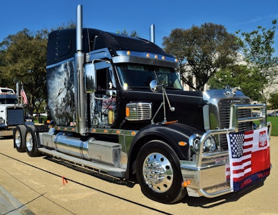 This passenger-side profile view shows the extent to which muraling covers the exterior. Tampa Bay-based airbrush artist Gary Smith did the muraling work, Stetz notes.