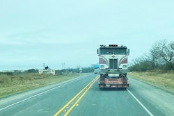 Zach-Beadle-parts-peterbilt-cabover-loaded-on-highway-2019-01-28-14-51
