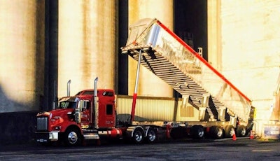 Received 700944453639232