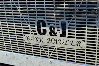 It was this custom grille inset, in addition to the doubles trailers — neither exactly a common feature with MATS trucks — that caught my attention as Smith prepped the rig for show on Wednesday morning before judging.