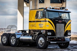 Halvor Restored 1974 Peterbilt 352-2019-04-10-15-13