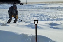 shoveling in junction truck stop blunt sd-2019-04-17-15-17