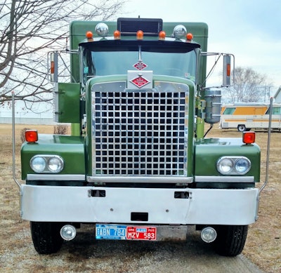 View of the rig from the front.