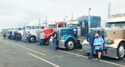 “We took six bobtails into the school” as backdrop and learning experience for the students who attended Justice’s surprise concert for Joey there, Justice says. Once that portion of the day was over, and Justice presented the approximately $3,300 raised for the school from followers of Trucker Nation, the truckers reconvened with the remainder of the participating haulers, with Joey riding with Justice, for the convoy. The convoy rolled by the school as students looked on.
