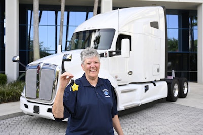Landstar owner-operator Cecilia Logan received the keys to a 2020 Kenworth T680 during Landstar’s eighth annual All-Star Celebration earlier this month. (Photos courtesy Landstar System)