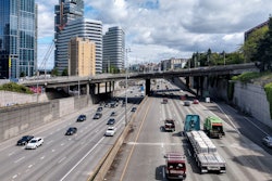 Downtown-seattle-highway-flatbed-2019-07-03-16-30