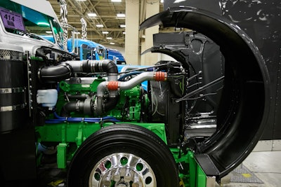 #414 Driver/Owner: Ray Thompson Hometown: Campbell, MO Truck: 2000 Silver/Gray/Green...