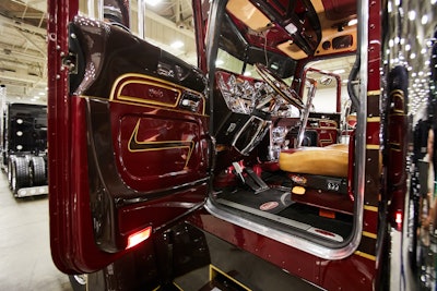 #415 Driver/Owner: Greg Sutton/ BBS Truck Hometown: Texarkana, TX Truck: 2006 Black...