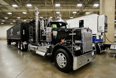 #538 Driver/Owner: Luis Fraoa Hometown: Pasadena, TX Truck: 2019 Black Kenworth...