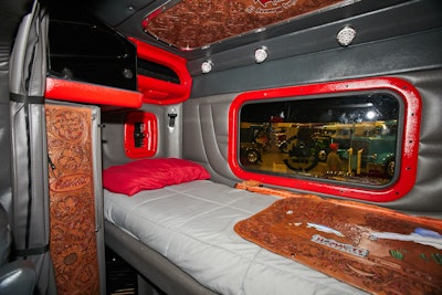 #667 Driver/Owner: Kaleb Hammett/ Hammett Excavation Hometown: Dodd City, TX Truck:...