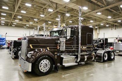 #668 Driver/Owner: Mike Shantz/ Vernla Livestock, Inc. Hometown: Wallenstein, Ontario,...