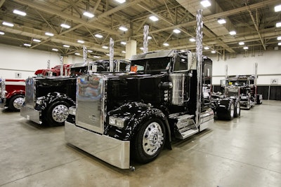 #670 Driver/Owner: David Parke/ Peter Webbe Hometown: Aylmer, Ontario, Canada Truck:...