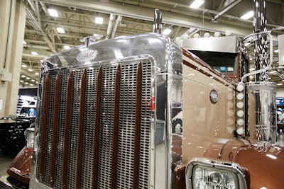 #672 Driver/Owner: Jake Lindamood/ Lindamood Demolition Hometown: Irving, TX Truck:...