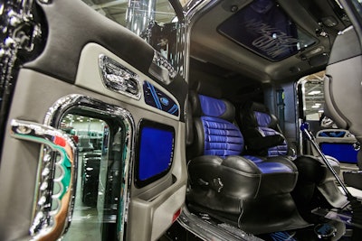 #833 Driver/Owner: Mike Briseno/ Lindamood Demolition Hometown: Irving, TX Truck:...