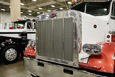 #937 Driver/Owner: Wade Wardlaw Hometown: Woodville, TX Truck: 1975 White and Copper...