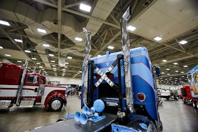 #942 Driver/Owner: Darrell Caldwell, Jr. Hometown: Mansfield, TX Truck: 1989 Blue...