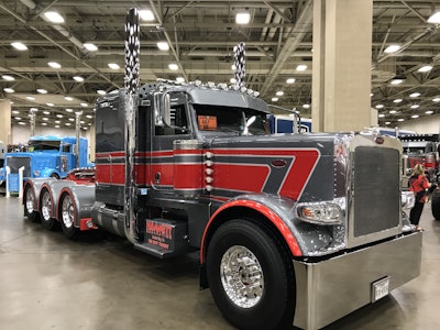 Kaleb Hammett repeated as the Best of Show winner in the Working Bobtail class in 2019 with his 2017 Peterbilt 389, “Ya Savvy.”