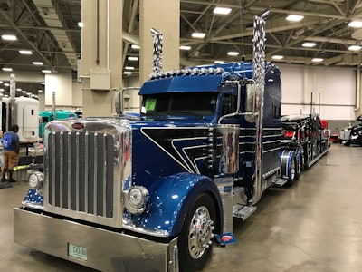 Georgia-based Eric Turner brought his “Showtime” 2015 Peterbilt 389 and 2018 Wally Mo car hauler to Pride & Polish to compete in the Working Combo class.