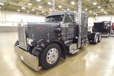Roger Cabral of Bryce Transport, Minden, Louisiana, is showing this 1959 Peterbilt 351 needle nose. (Photo by Max Heine)