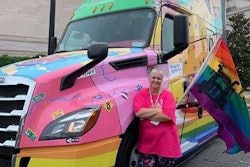 rainbow truck and lichti-2019-08-06-14-22