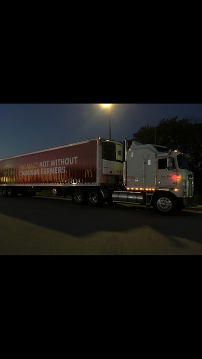 B09 Eee59 5351 4 C40 A35 E 30833 E19 Bdfc