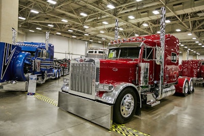 Brandon Farley and CEI’s 2004 Peterbilt 379X features a one-of-a-kind paint scheme for the truck model.