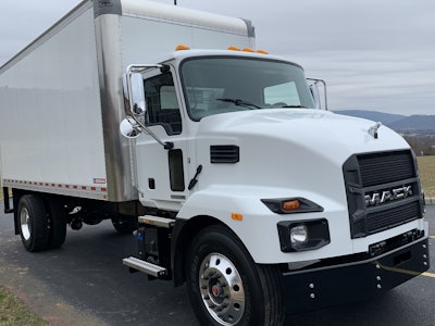 The MD lineup targets trucking applications in dry van and refrigerated segments, and vocational applications in flatbed, dump and tank.