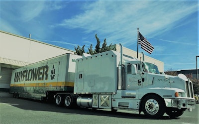 Owner-operator Montgomery Morgan, based out of Tacoma, Wash., hauls household goods in this 1992 vintage Kenworth T600.