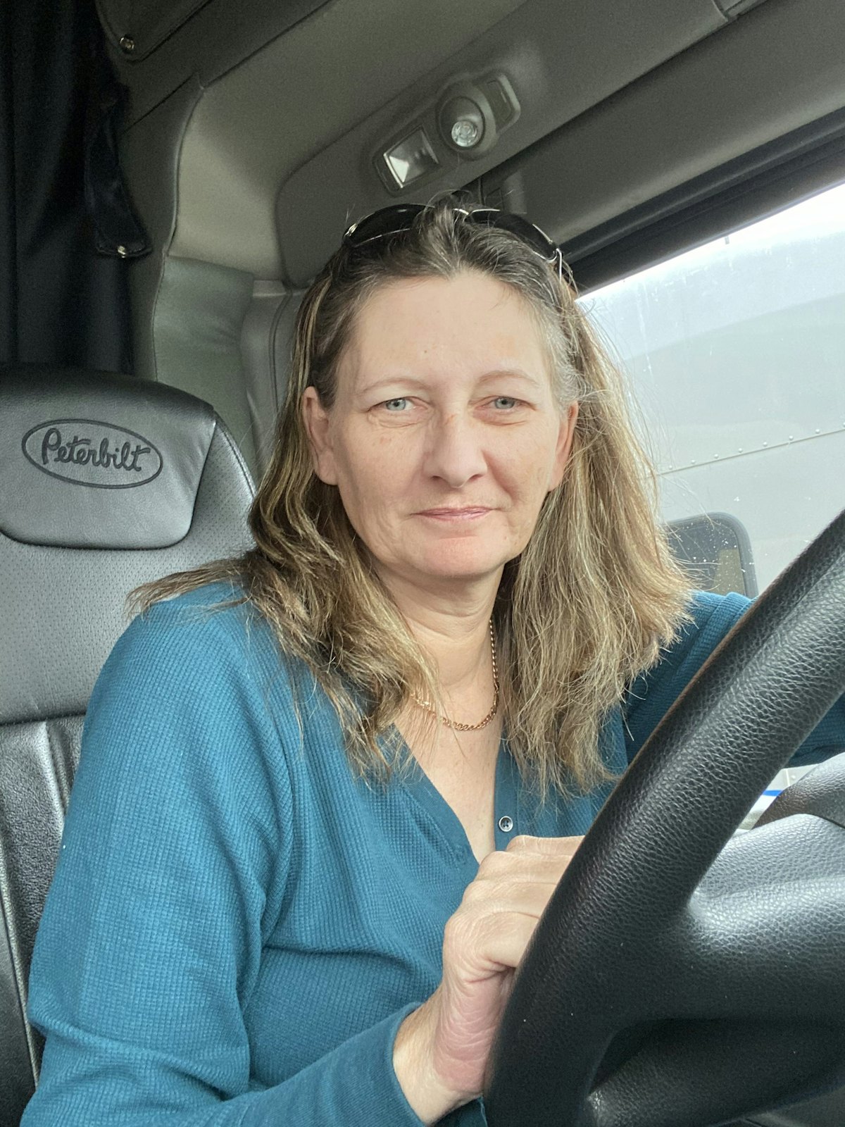 Deaf truck drivers take to the road with their CDL | Overdrive