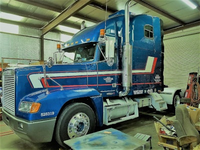 Dallas-Fort Worth-area owner-operator Bill Ater, leased to Landstar, has taken the last month amid a step deck freight downturn to give some TLC to his 1999 Freightliner, including a new base paint job, stripe package.