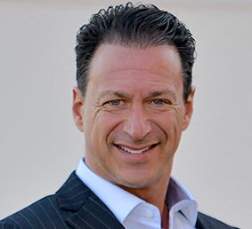 Robert Siciliano is a CEO of Safr.me and CreditParent.com, as well as a best-selling Amazon author, the home security expert for Porch.com and the developer of the CSI Protection program.