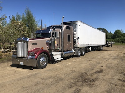 17231428 D9 F7 4929 A6 Dc F868 B1 Cda358