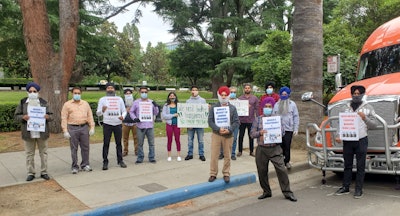 Dhillon and company last week put together their event in just a few days, ultimately with 10 power units parked in front of the California state capitol and with a convoy of 70 trucks “rolling from the temple close by, doing the rotation in front of the state capitol,” he says.