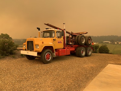 8520490 F 657 A 4 E74 Ac9 B 52 Fb9106 C56 B