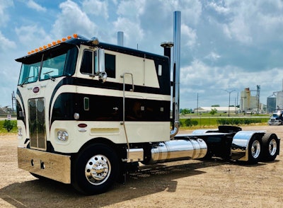Sioux Falls, South Dakota-based Larry DeGroot and his 1979 Peterbilt 352H won in the Show Class category.